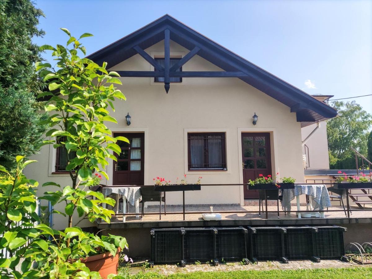 Feszek Apartmanhaz فونيارتْسفاشغ المظهر الخارجي الصورة