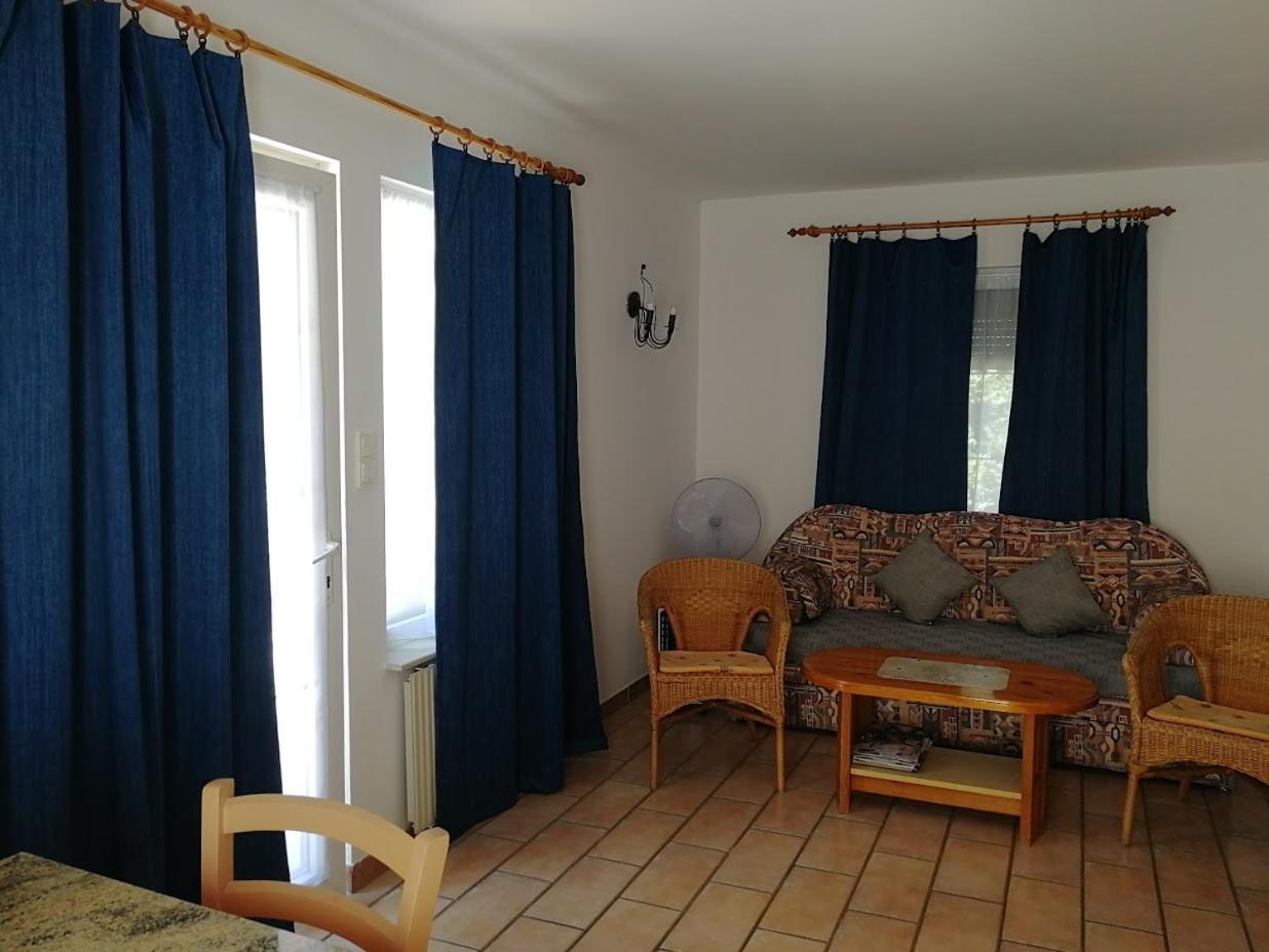 Feszek Apartmanhaz فونيارتْسفاشغ المظهر الخارجي الصورة